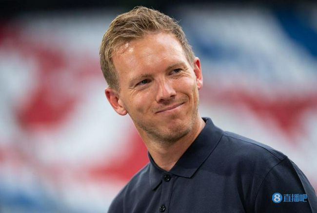 作为新中国成立的有杰出贡献的100位英雄之一，李白烈士的事迹基本上被复刻到了《永不消逝的电波》这部电影里面。